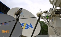 Satelit Republik Indonesia (Satria-1) sudah mencapai orbitnya dan dijadwalkan mulai operasional pada akhir Desember 2023. Inilah potret stasiun pengendali SATRIA-1 yang ada di Bumi.
