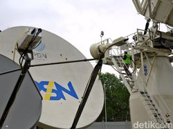 FOTO: Stasiun Kendali Bumi Satria-1 yang Bakal Muluskan Tol Langit