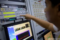 Satelit Republik Indonesia (Satria-1) sudah mencapai orbitnya dan dijadwalkan mulai operasional pada akhir Desember 2023. Inilah potret stasiun pengendali SATRIA-1 yang ada di Bumi.