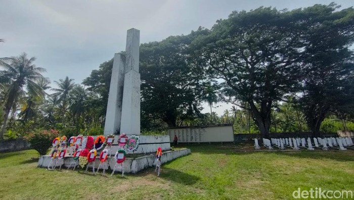 Taman Makam Pahlawan Korban 40.000 Jiwa di Polman, Sulbar.