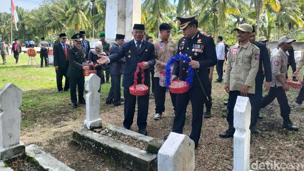 Taman Makam Pahlawan Korban 40.000 Jiwa di Polman, Sulbar.