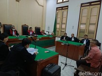 Korupsi Dana BOS, Eks Kepsek di Medan Dituntut 7,5 Tahun Penjara