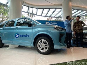 Bluebird Perkenalkan Transmover Baru, Sudah Pesan 2.500 Unit