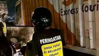 Awas terkesima sampai lupa jalan pulang. Foto: Instagram/meme.wkwk