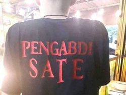 Tulisan Kocak di Kaos Bikin Ngakak dan Geleng-geleng