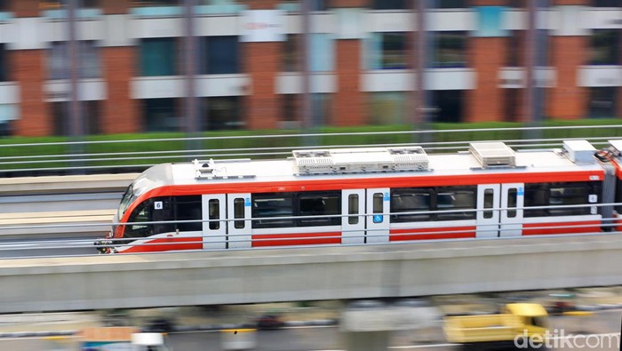 Direktorat Jenderal Perkeretaapian (DJKA) Kementerian Perhubungan menerapkan tarif promo LRT Jabodebek jelang masa libur Hari Raya Natal 2023 dan Tahun Baru 2024.