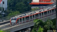 Peningkatan itu tentunya akan berdampak sekali terhadap penggunaan moda transportasi massa pilihan masyarakat dan bebas dari hambatan atau macet.