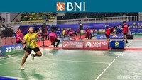 Miftaqul akhirnya menang 21-16, 21-15. Foto: Mercy Raya/detikcom