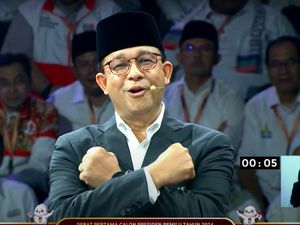 Anies Minta Bansos Tak Diklaim Bantuan Pribadi: Itu Uang Rakyat
