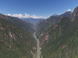 Made in China, Lab Bawah Tanah Raksasa di Kedalaman 2.400 Meter