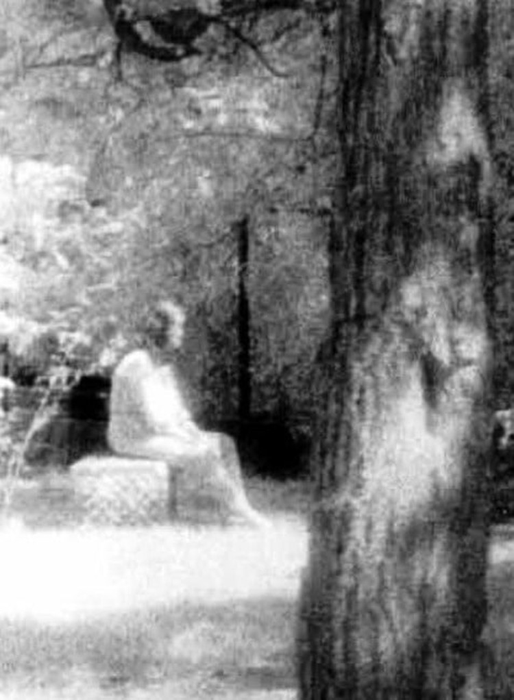 Foto Misterius Sulit Dijelaskan