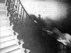 Foto Misterius yang Tidak Bisa Dijelaskan, Bikin Merinding dan Takut