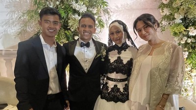 6 Foto Gaya Pasutri Baru Arhan & Azizah Salsha Kondangan ke Nikahan Egy-Adiba