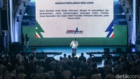 Dalam kegiatan itu, ratusan relawan membacakan naskah deklarasi bersama.  
