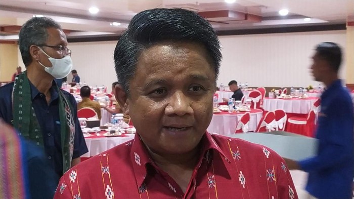 Kepala Kantor Wilayah Direktorat Jenderal Perbendaharaan (DJPb) Nusa Tenggara Timur Catur Ariyanto Widodo, di kantor Gubernur NTT, Selasa (12/12/2023).