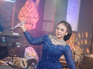 Lirik Lagu Titeni lan Enteni yang Dinyanyikan Niken Salindry