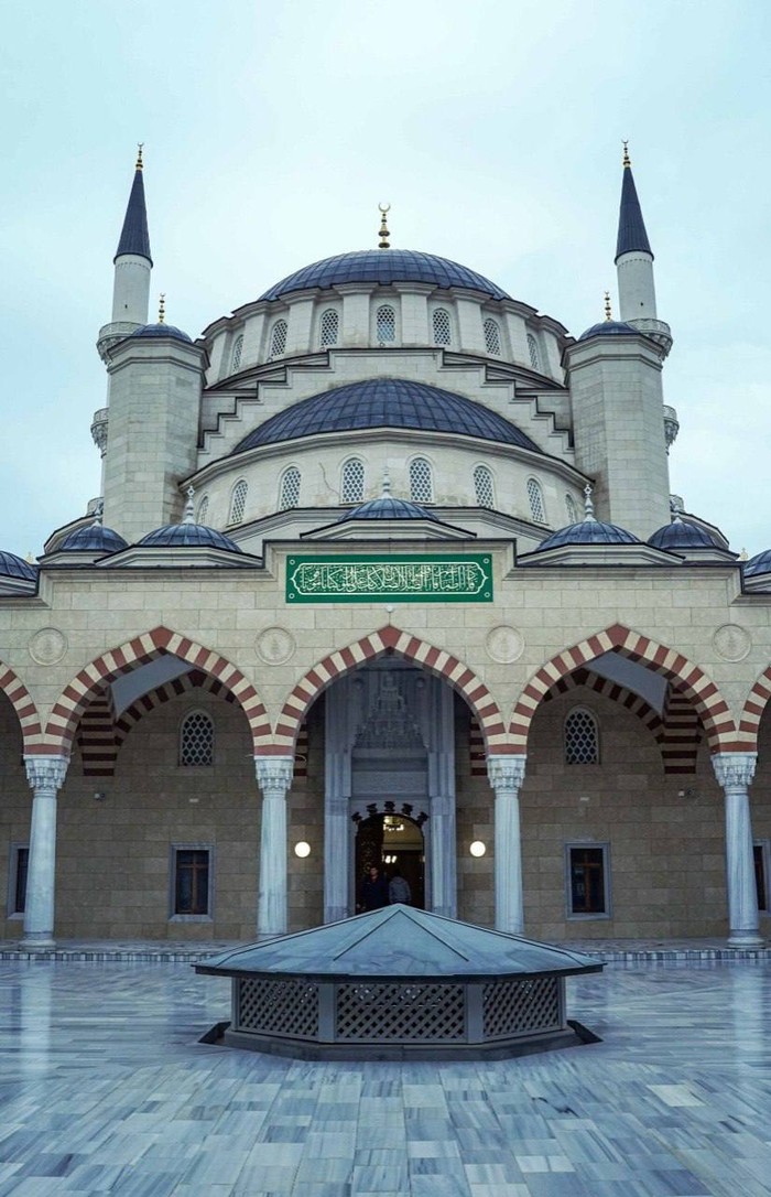 Masjid Agung Simferopol di Krimea