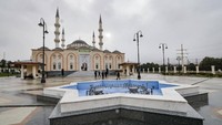 Dalam siaran resmi Kedutaan Besar Rusia untuk Indonesia, Selasa (12/12/2023), namanya Masjid Agung Simferopol. Tempat ibadah itu telah dibangun selama delapan tahun.