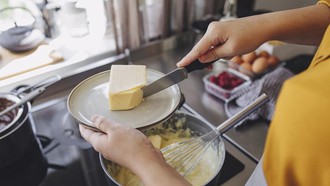 Minyak vs Mentega, Mana Lebih Sehat? Ini Jawaban Ahli