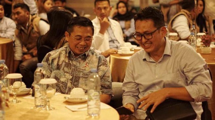 Relawan Pengusaha Muda Nasional (REPNAS) melakukan deklarasi mendukung Prabowo-Gibran di Kalimantan Selatan. Deklarasi dihadiri Dewan Pakar TKN Prabowo-Gibran, Muhammad Sirod.
