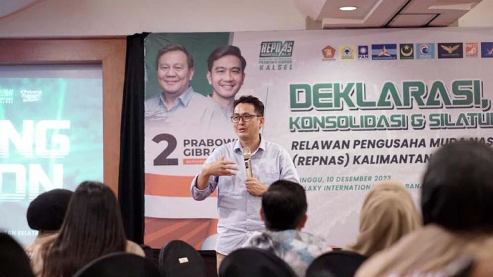 Relawan Pengusaha Muda Nasional (REPNAS) melakukan deklarasi mendukung Prabowo-Gibran di Kalimantan Selatan. Deklarasi dihadiri Dewan Pakar TKN Prabowo-Gibran, Muhammad Sirod.