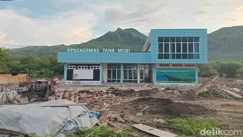 Nama Puskesmas Tana Mori di desa Golo Mori, Kecamatan Komodo, Kabupaten Manggarai Barat, NTT diprotes warga.