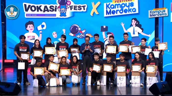Pemenang penghargaan Atlet Mahasiswa Berprestasi