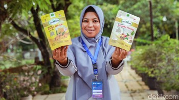 Di pelatihan tersebut, pemilik usaha Herbamira ini menyebutkan, bahwa para peserta diberikan ilmu yang sangat bermanfaat. Mereka diajarkan bagaimana foto produk menggunakan alat seadanya, membuat konten, dan mengembangkan bisnis.