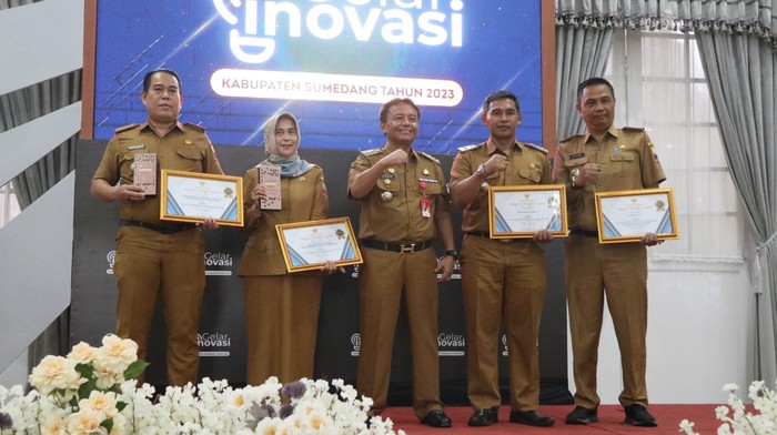 Pemkab Sumedang menggelar Lomba Inovasi Daerah 2023 di Gedung Negara (11/12). Kegiatan ini sebagai stimulus bagi jajaran ASN Sumedang agar terus melakukan inovasi.