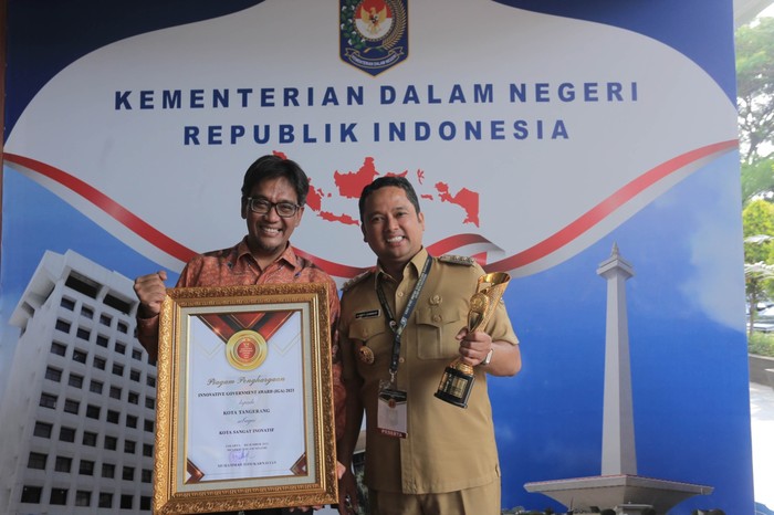 Pemkot Tangerang Raih Penghargaan Kota Sangat Inovatif dari Kemendagri