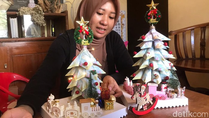 Pesanan buket pohon Natal.