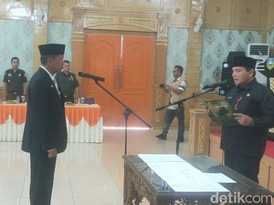 Dedy Hendry Jadi Sekda Sarolangun Gantikan Endang Abdul Naser yang Sempat Nyaleg