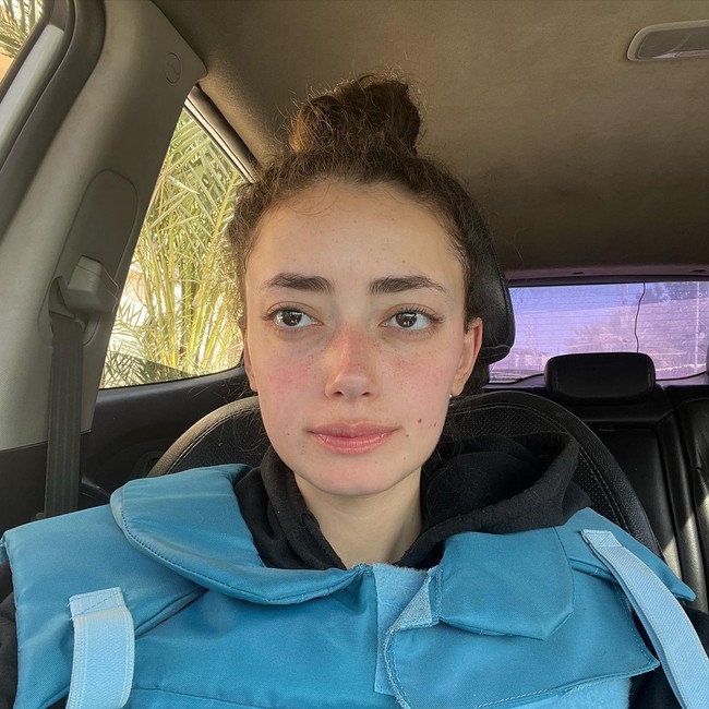 Kini yang Plestia harapkan adalah rakyat Palestina mendapatkan hak-haknya di tanah mereka sendiri, Palestina merdeka dan bisa hidup tenang di kampung halamannya. Foto: Instagram/@byplestia