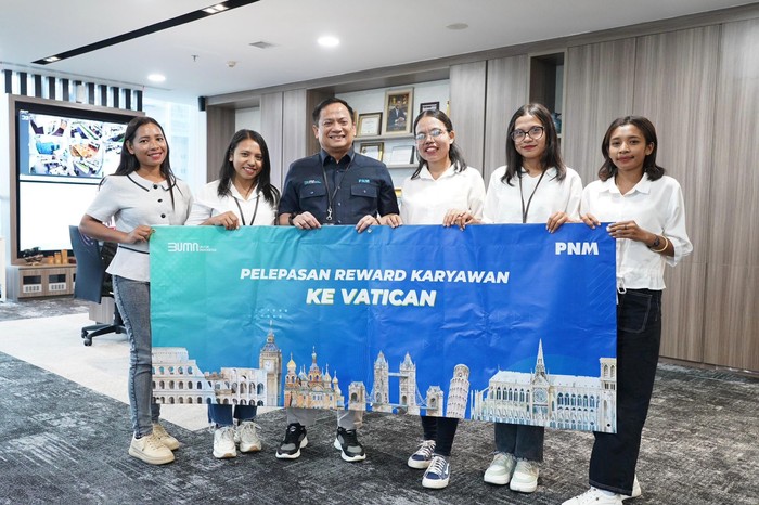 PNM Terbangkan Karyawan Berprestasi Wisata Religi ke Vatikan