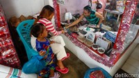 Jerti menjelaskan pala yang diterimanya dari para petani memiliki beragam kualitas. Ia akan membayar pala yang diterimanya berdasarkan kualitas buah pala tersebut.  