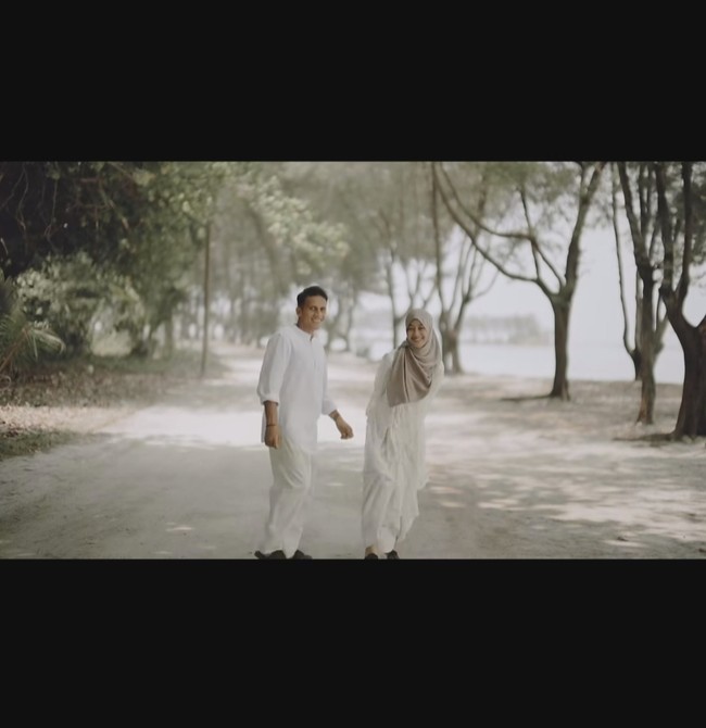 Meskipun tanpa aksi berpelukan atau gendong-gendongan, Adiba dan Egy memiliki romansa. Baik Egy dan Adiba pun terlihat manis saat bersama. Foto: Dok. Instagram @antzcreator