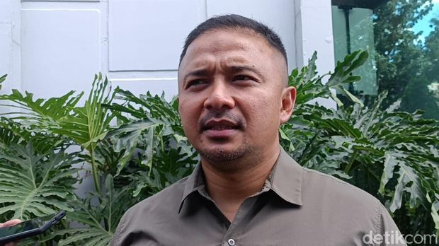 PS Kasat Reskrim Polrestabes Medan, Kompol Teuku Fathir Mustafa dikonfirmasi soal dugaan penemuan mayat di Unpri. (Goklas Wisely/detikSumut)
