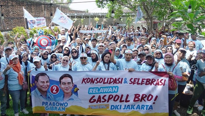 Relawan Gemoy, Asoy, Santuy Poll Bersama Prabowo atau Gaspoll Bro.