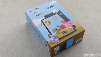 Inilah paket khusus Samsung Galaxy Tab A9 Plus Kids Edition. Foto: Adi Fida Rahman/detikINET