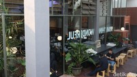 Tanatap Coffee Matraman terletak di jl. Taman Matraman Timur no 11-11A.