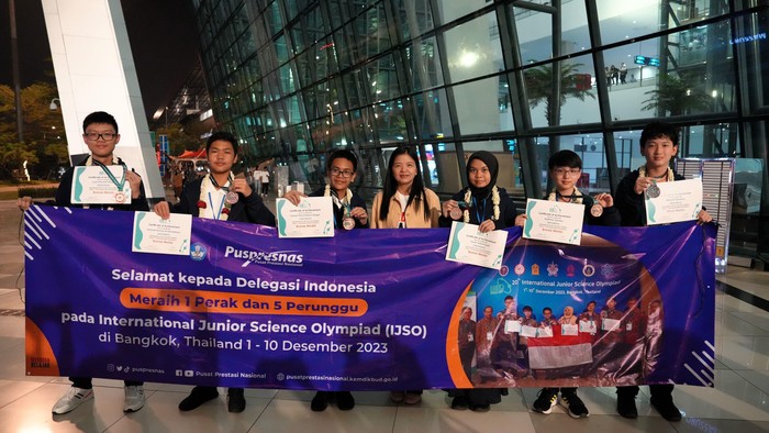 Siswa SMP eraih medali di olimpiade sains internasional