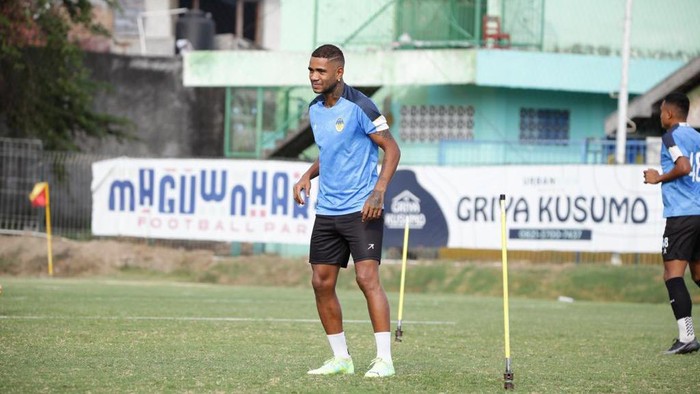 Striker PSIM Jogja Augusto Netto. Foto diunggah Selasa (12/12/2023).