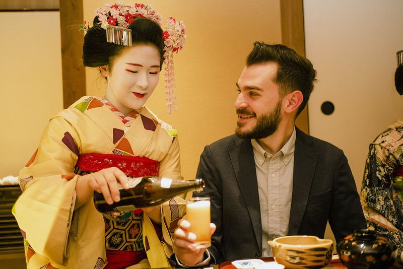 Tidak Makan Sayur dan Daging, Ini Pola Diet Geisha Jepang