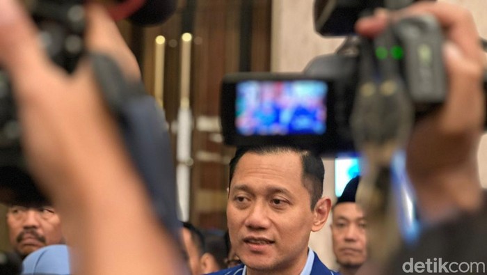 AHY ditemui usai memberikan rekomendasi Pilgub Jatim 2024 pada Khofifah-Emil
