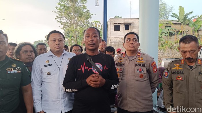 Aksi pungli ke ojol di Skybridge Bojonggede Bogor viral. Pelaku berdalih meminta uang untuk membangun shelter. (Rizky AM/detikcom)