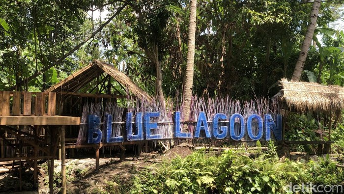 Pintu masuk Blue Lagoon Jogja.