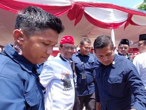 Kampanye ke Lebak, Mahfud Md Diangkat Jadi Warga Kehormatan Jawara