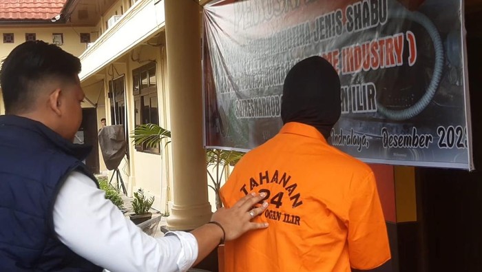 Diet Putra Nurkesuma (20) kekasih RF (20) mahasiswi Unsri jadi tersangka