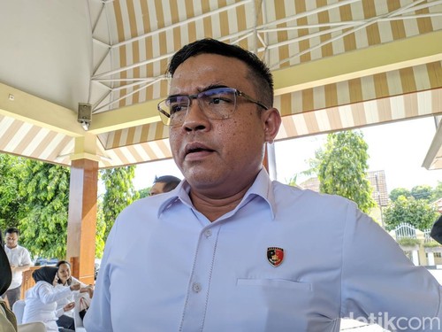 Direktur Reserse Narkoba Polda NTB Kombes Deddy Supriadi. Foto: (Ahmad Viqi/detikBali).