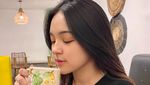 Eca Aura yang Hobi Kulineran Ini Dikabarkan Dekat dengan Alam Ganjar